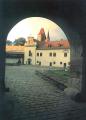 Ksmrk, the courtyard of the castle 