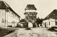 108. Az egykori Magyar utcai kapu Kolozsváron, 1470-es évek