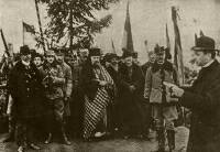 782. Iuliu Hossu pspk felolvassa az 1918. december 1-i gyulafehrvri romn nemzeti gyls hatrozatt Erdly s Romnia egyeslsrl