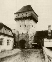 95. In den 1870er Jahren standen noch die ”Trme der mittelalterlichen Stadtbefestigung Klausenburgs. Turm in der Hd-Str. Aufnahme von Ferenc Veress