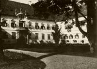69. La façade du château des Bnffy à Bonchida, vue de la cour. Architecture de Johann Eberhard Blaumann, milieu du XVIII