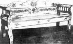 Karcagi bútor. Kanapé világoskék alapon tarka virágozással. Cibere Julcsa munkája (Századforduló) Bp. Néprajzi Múzeum