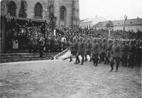 Díszszemle Kolozsvár főterén, 1940. szeptember